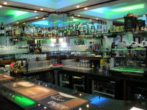 Kings Paget Hotel West Drayton  Exteriör bild