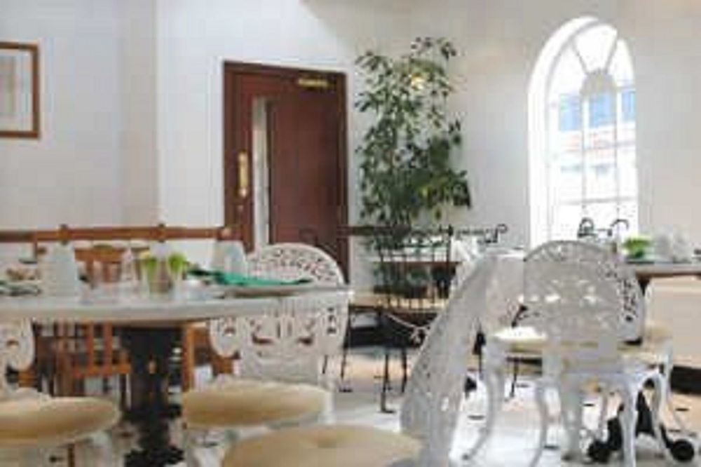 Kings Paget Hotel West Drayton  Exteriör bild