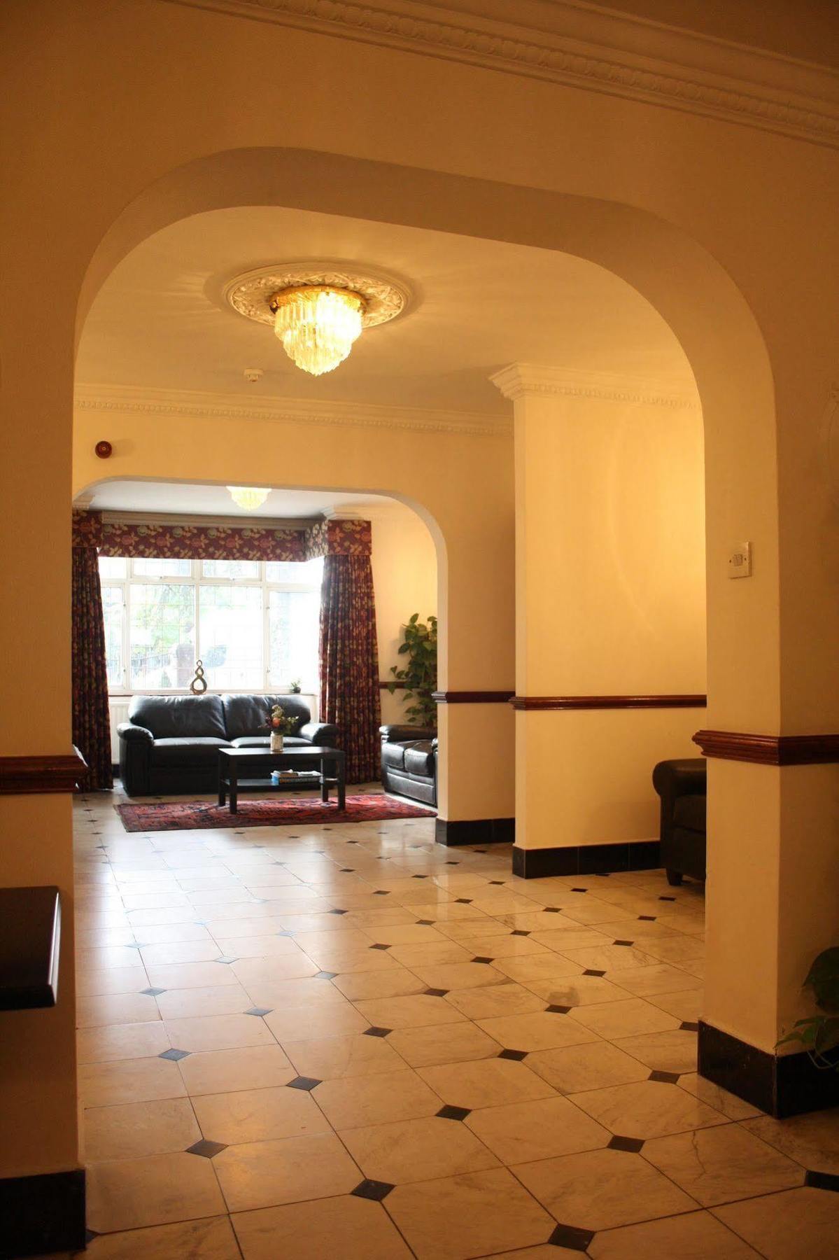Kings Paget Hotel West Drayton  Exteriör bild