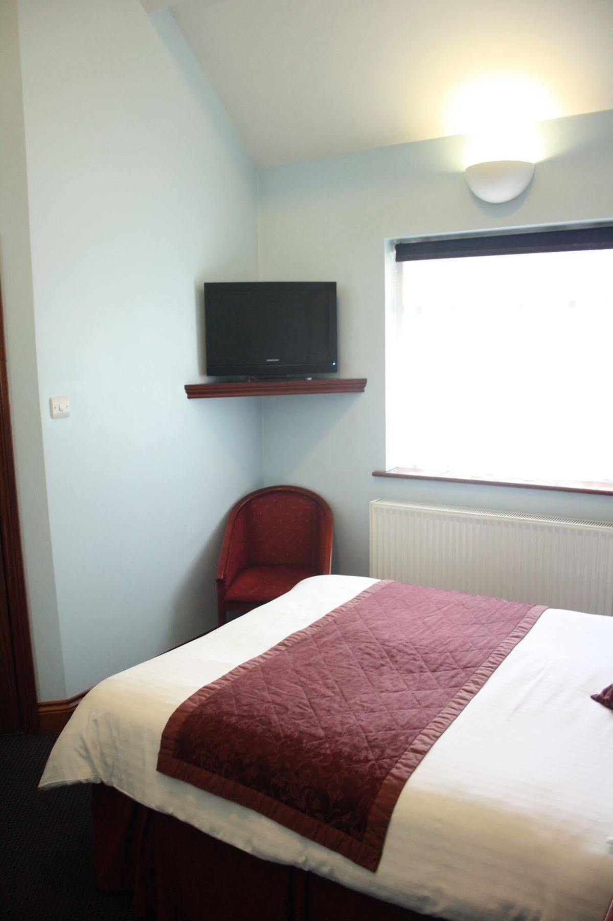 Kings Paget Hotel West Drayton  Exteriör bild