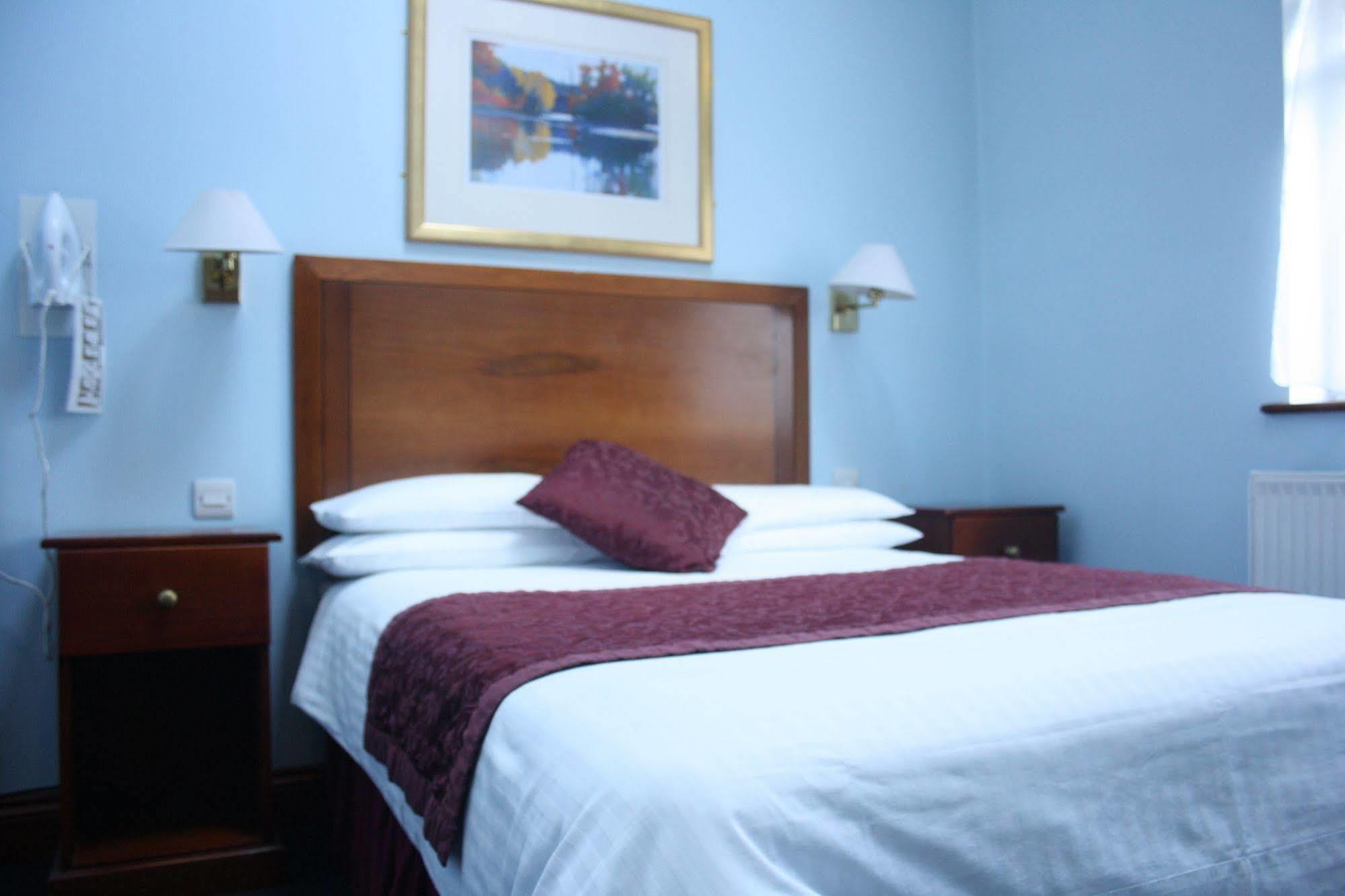 Kings Paget Hotel West Drayton  Exteriör bild