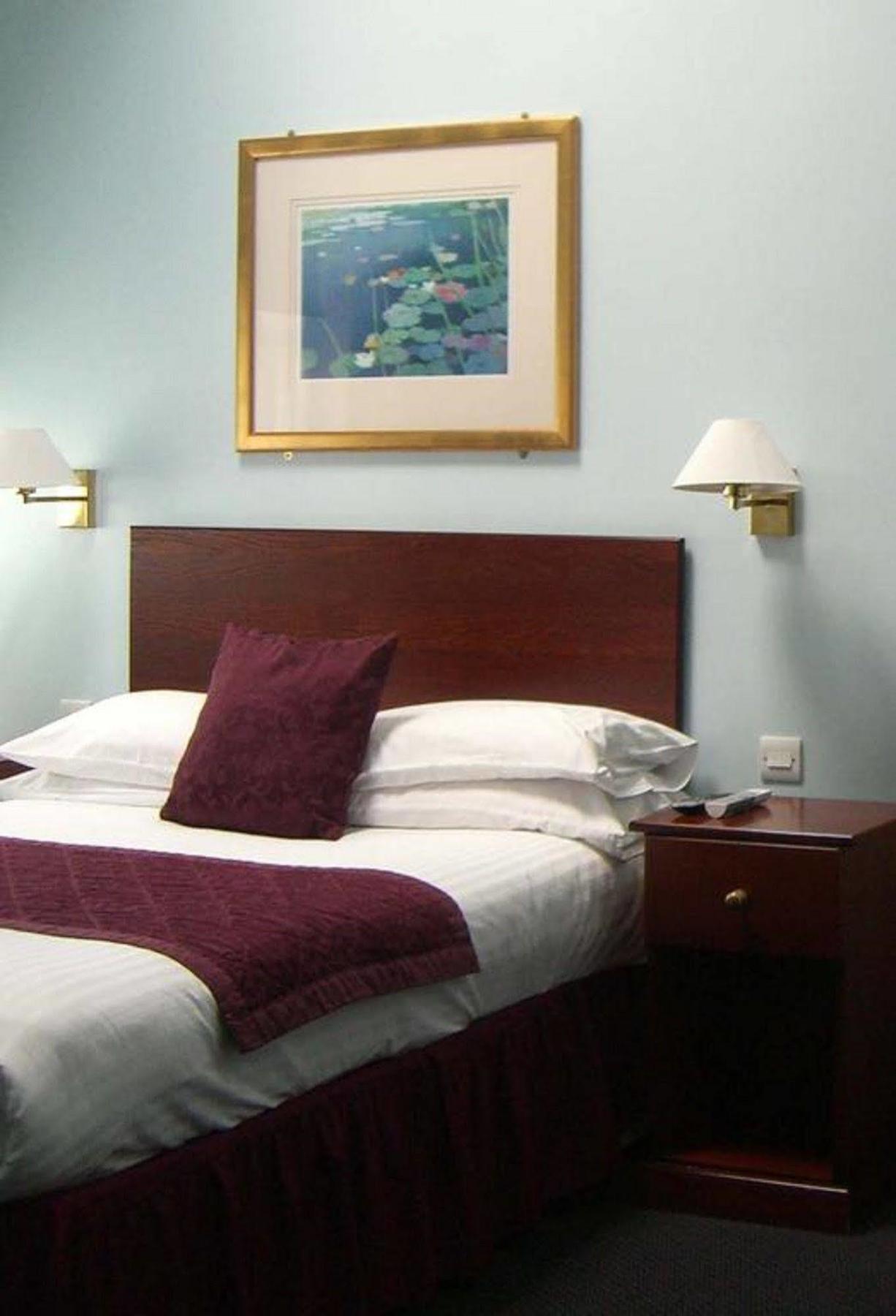 Kings Paget Hotel West Drayton  Exteriör bild